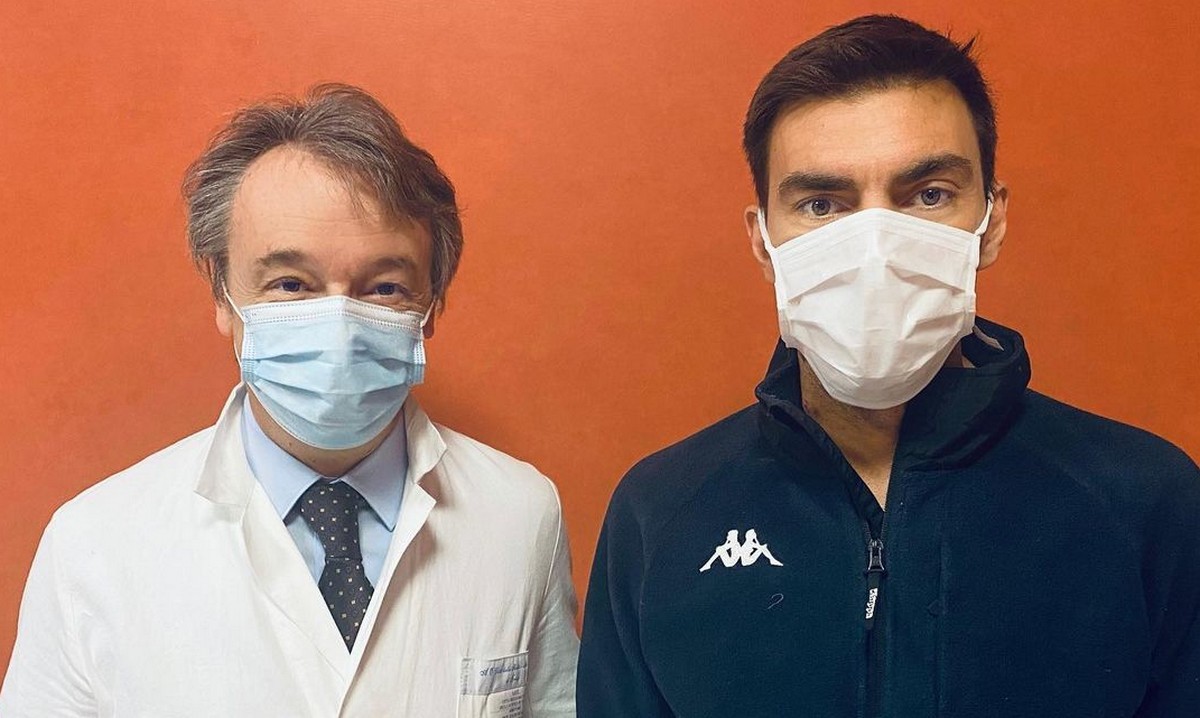 Gabry Ponte dimesso dall’ospedale: “È finita la peggiore settimana della mia vita”