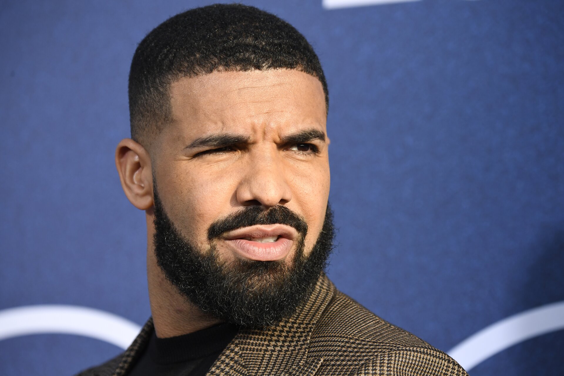 Drake, rimandato il nuovo album ‘Certified Lover Boy’
