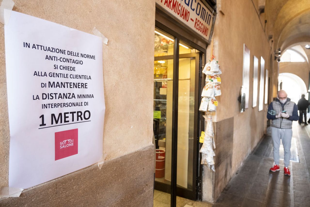 Bollettino Coronavirus 6 gennaio: 20.331 nuovi positivi e 548 vittime. Scendono i ricoveri