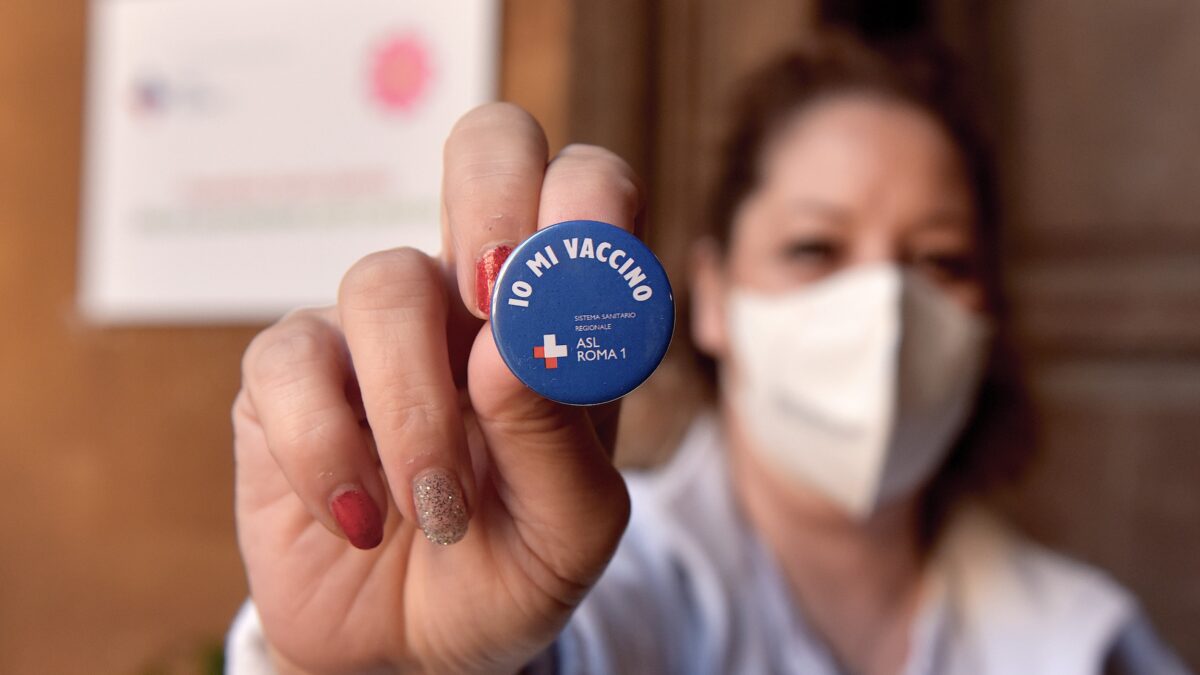 Bollettino Coronavirus 5 gennaio: 15.378 nuovi positivi e 649 vittime