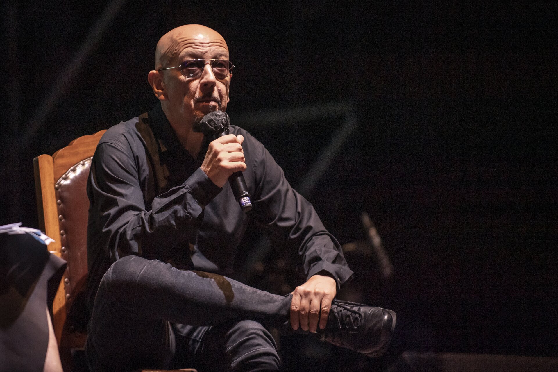 Enrico Ruggeri:” Se una regione deve fermare tutto per 1 positivo su 400, penso che qualcuno sta impazzendo”