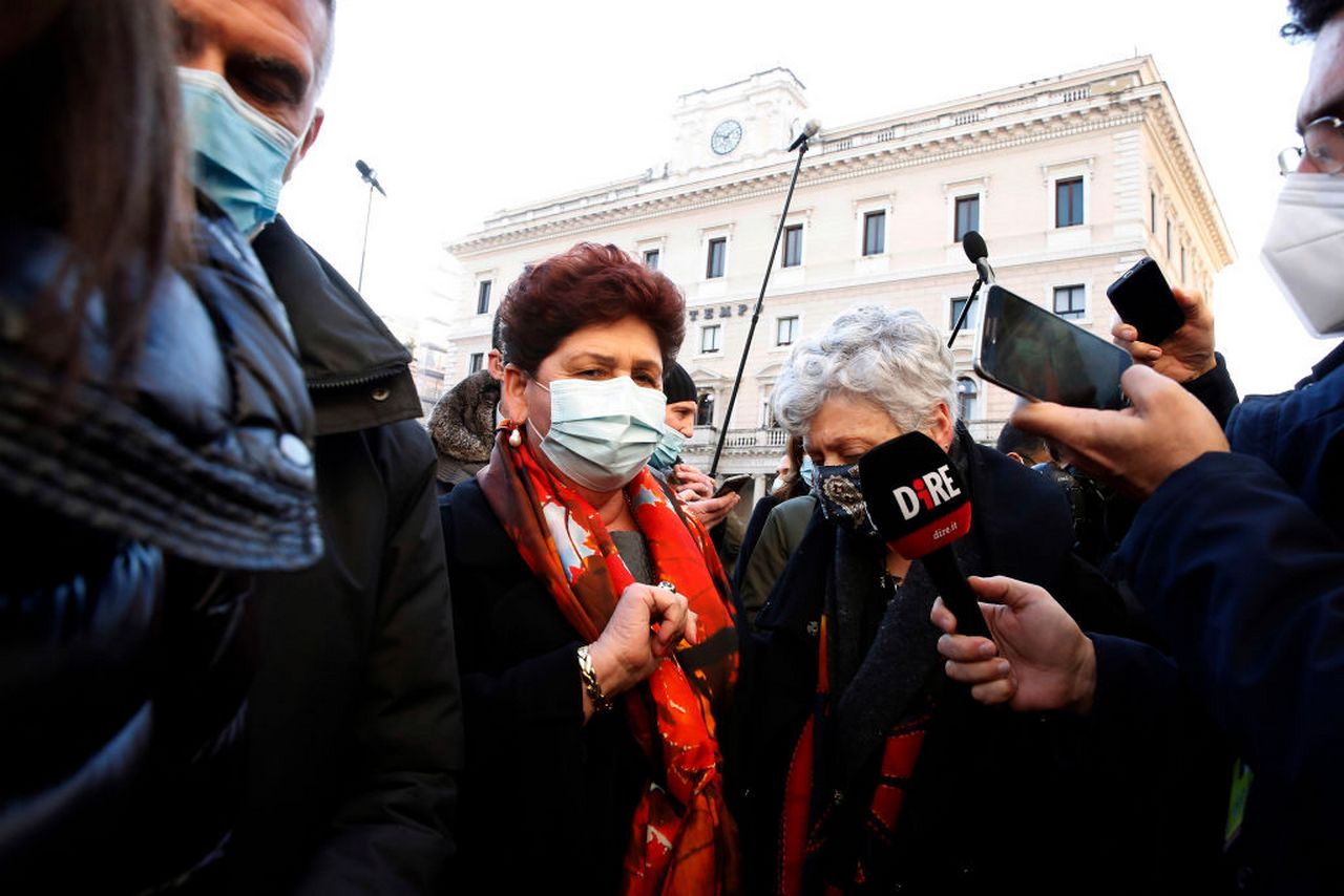 Crisi di governo: resa dei conti rinviata a metà settimana, il motivo