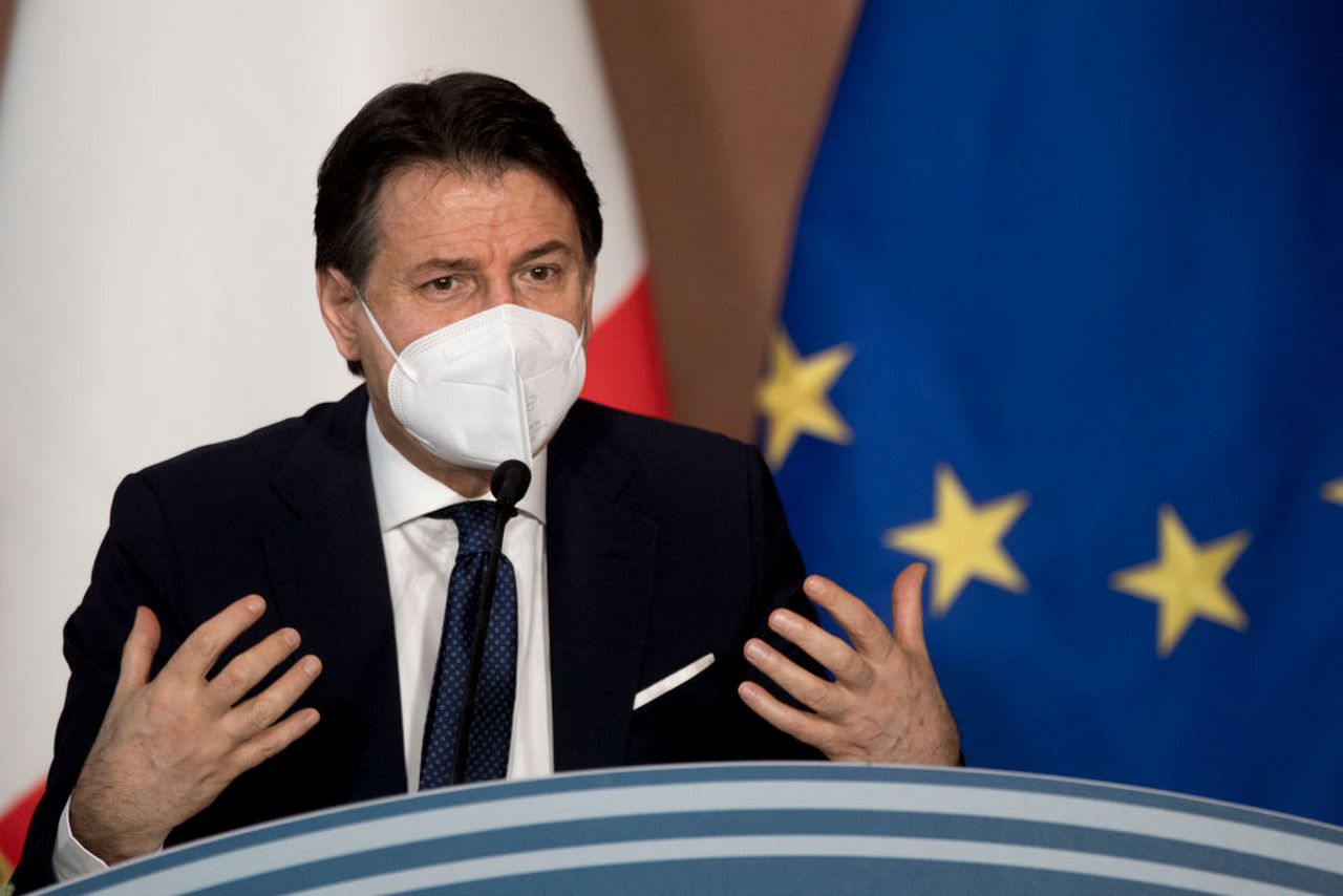 Covid: il governo vara nuove misure “ponte” valide tra il 7 e il 15 gennaio