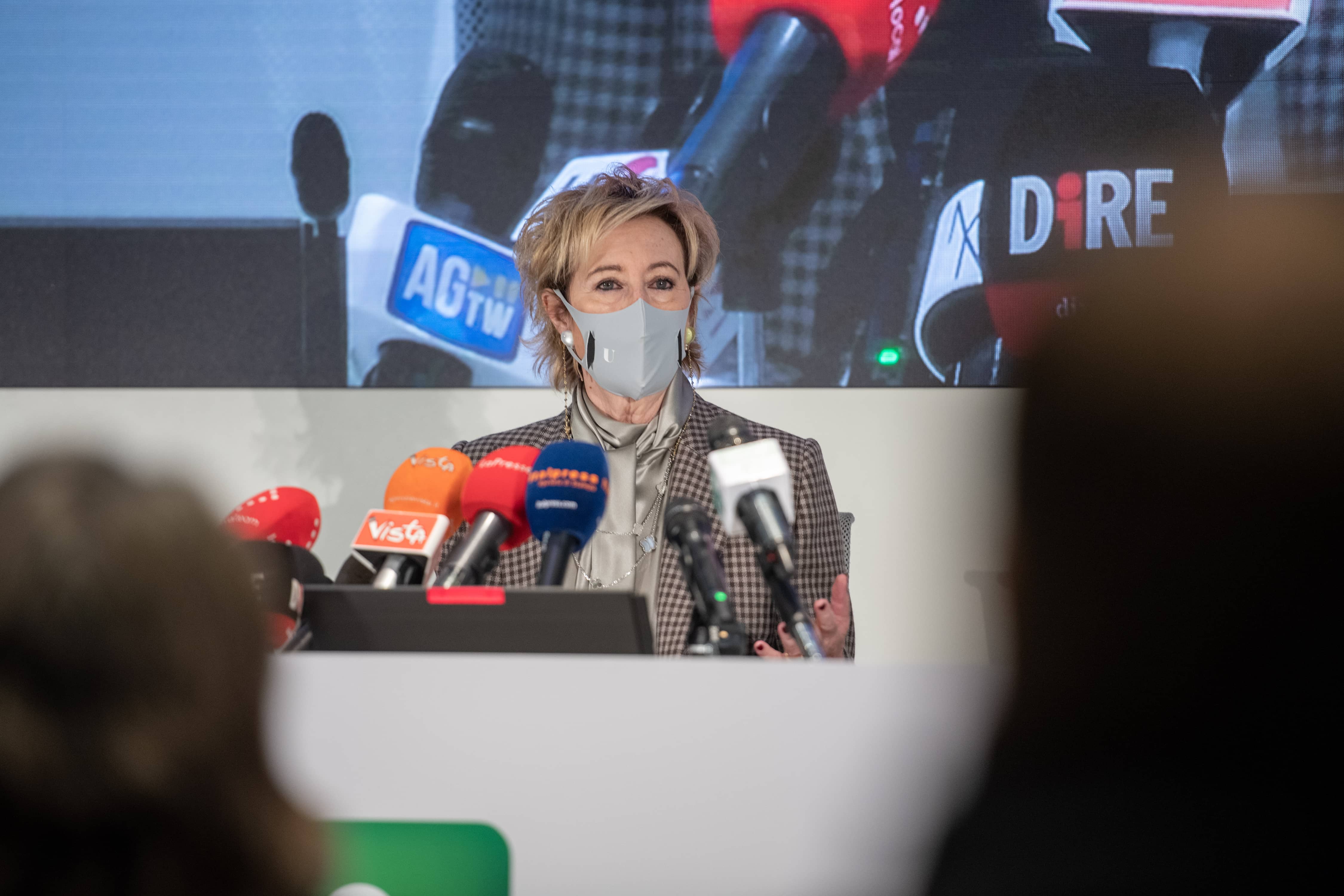 Moratti e la questione dei vaccini da distribuire in base al PIL