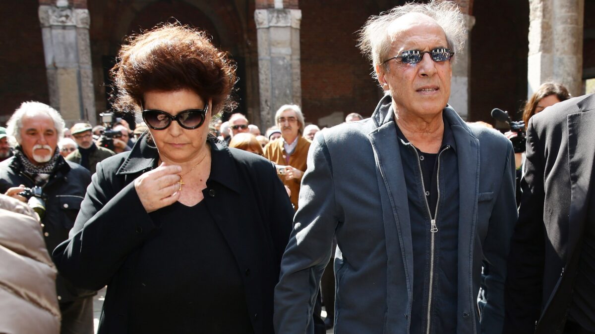 Celentano: “Non ho mai fatto il vaccino, ma quello anti-Covid io e Claudia lo faremo”