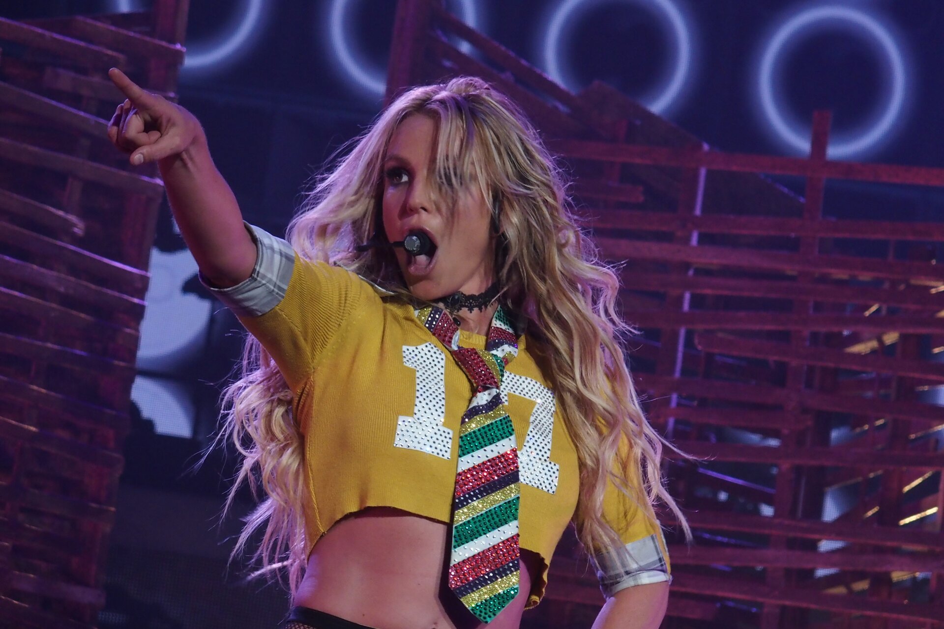 Britney Spears, le rivelazioni sul padre della cantante nel documentario “Framing Britney Spears”