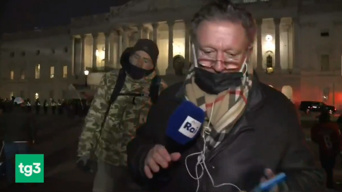Caos a Washington, Antonio di Bella rischia l’aggressione in diretta (video)