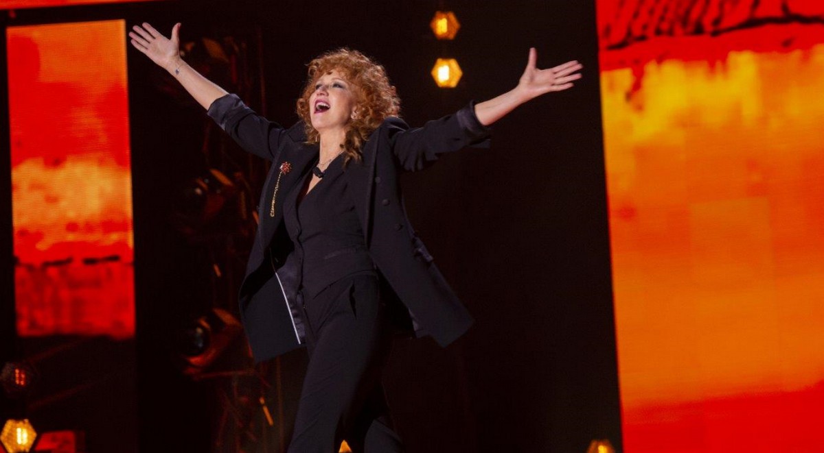 La musica che gira intorno: Fiorella Mannoia fa “il programma che voleva” (ma non del tutto)