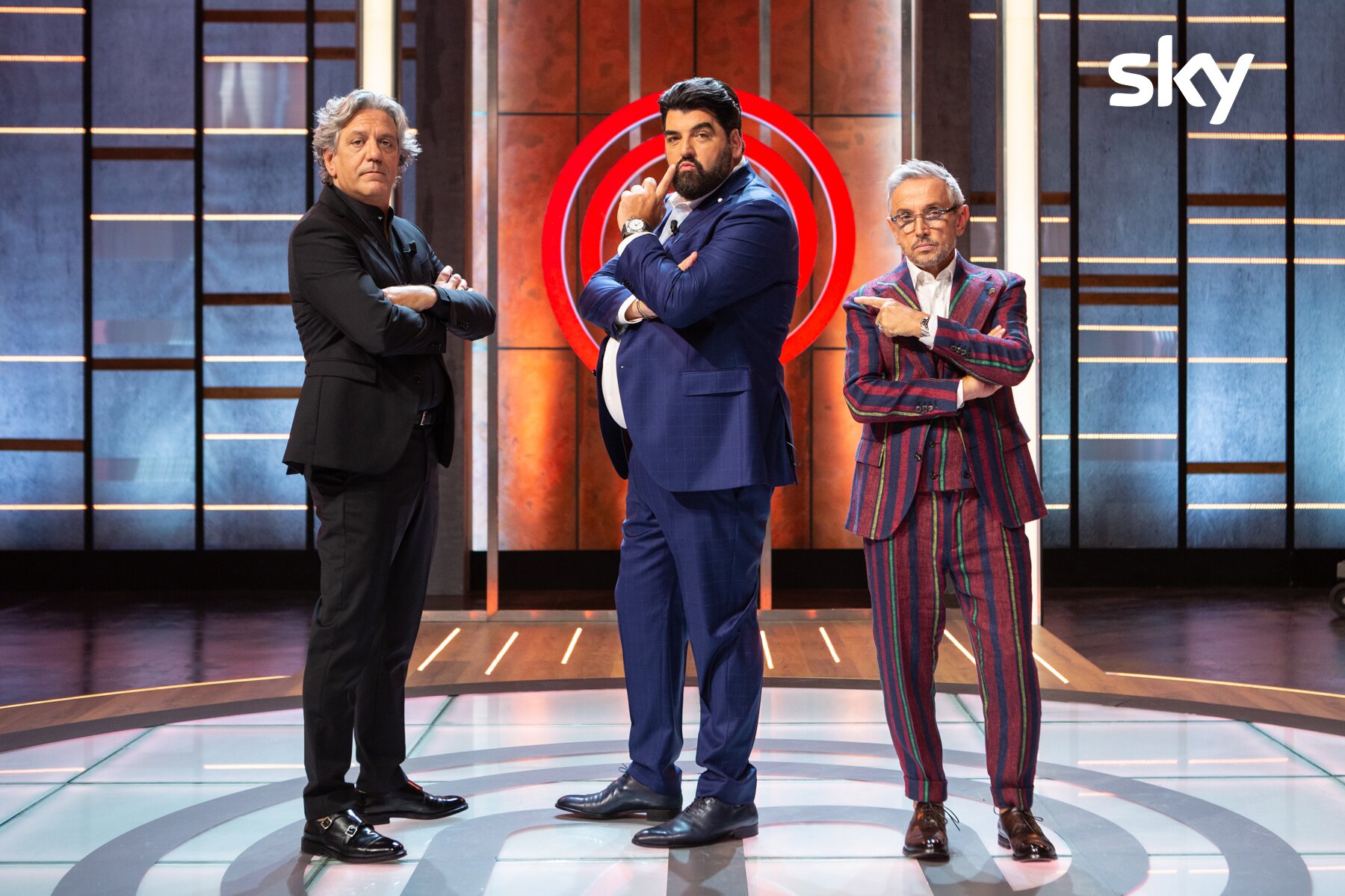 MasterChef Italia 10: quinta serata afrodisiaca per giudici e concorrenti, ma scoppia il #ParmigianoGate