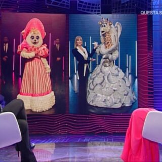 milly carlucci il cantante mascherato 2021