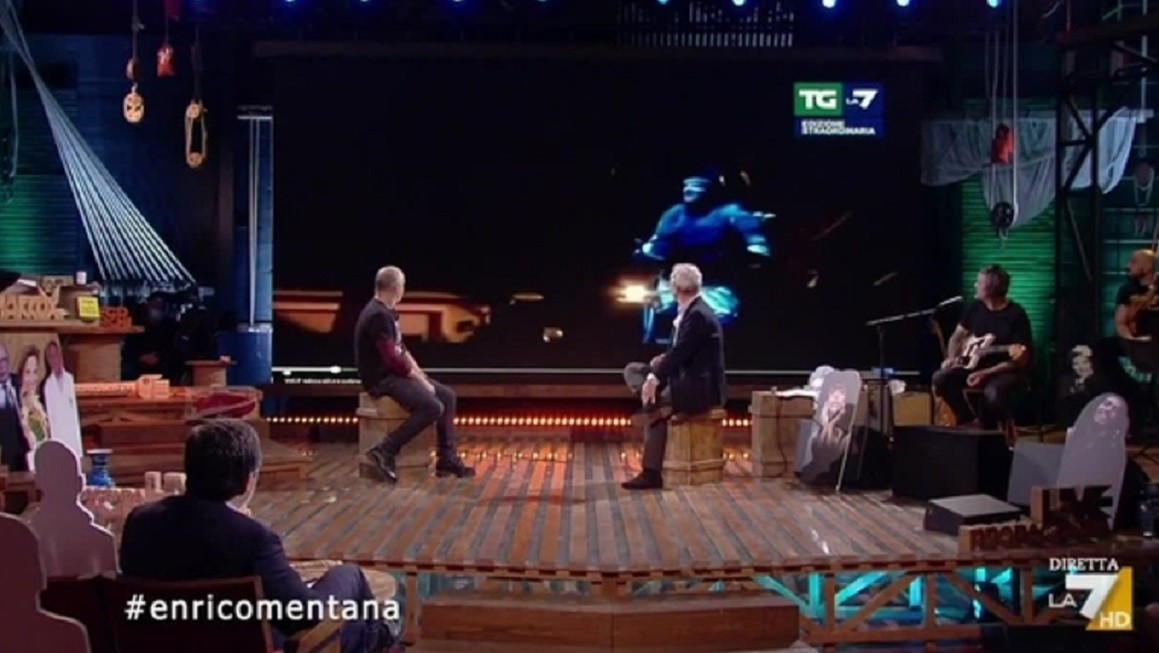 Gaffe al Tg La7, Mentana a Propaganda Live: “Una topica. Non è stata l’unica immagine sbagliata”