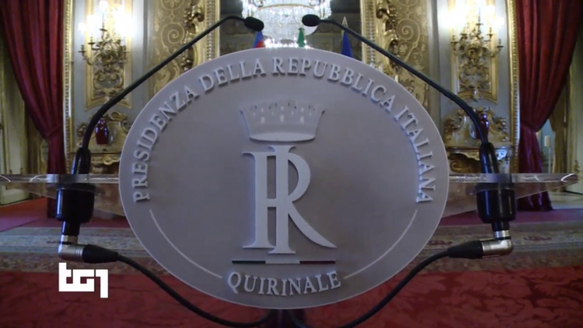 Consultazioni, il tour di Alessandra Sardoni e Nadia Zicoschi nelle stanze del Quirinale