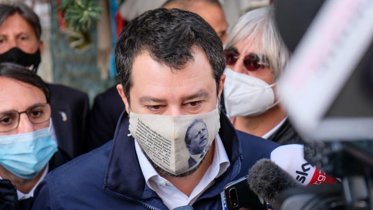 Salvini a processo per il caso Open Arms. Perché è diverso dal caso della Gregoretti?