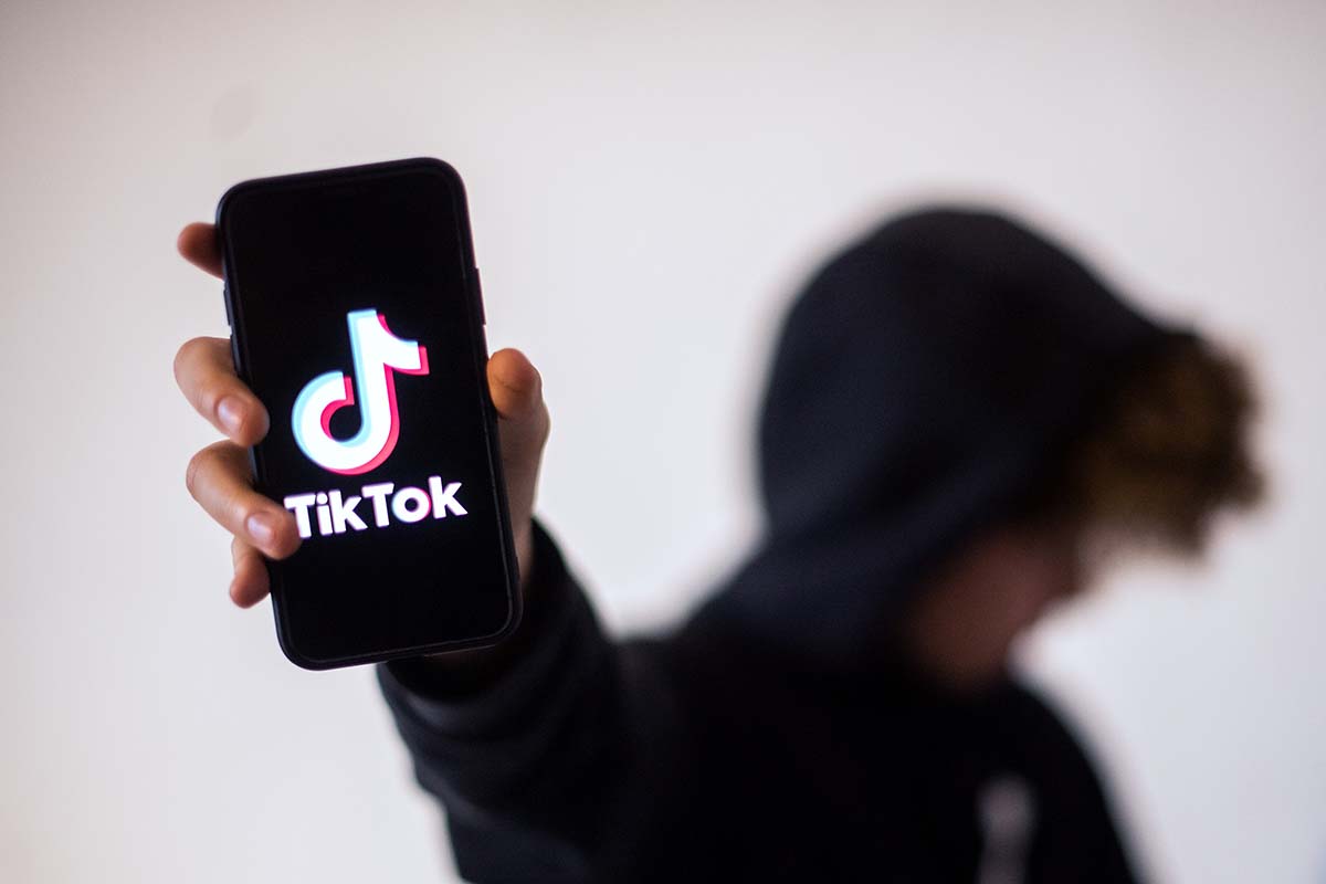 TikTok: i profili dei minori under 16 diventeranno automaticamente privati