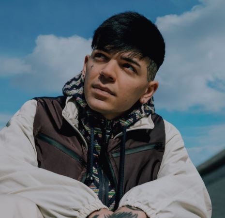 Blind, il finalista di X Factor 2020, sta per tornare con nuovo singolo (con 2 featuring)