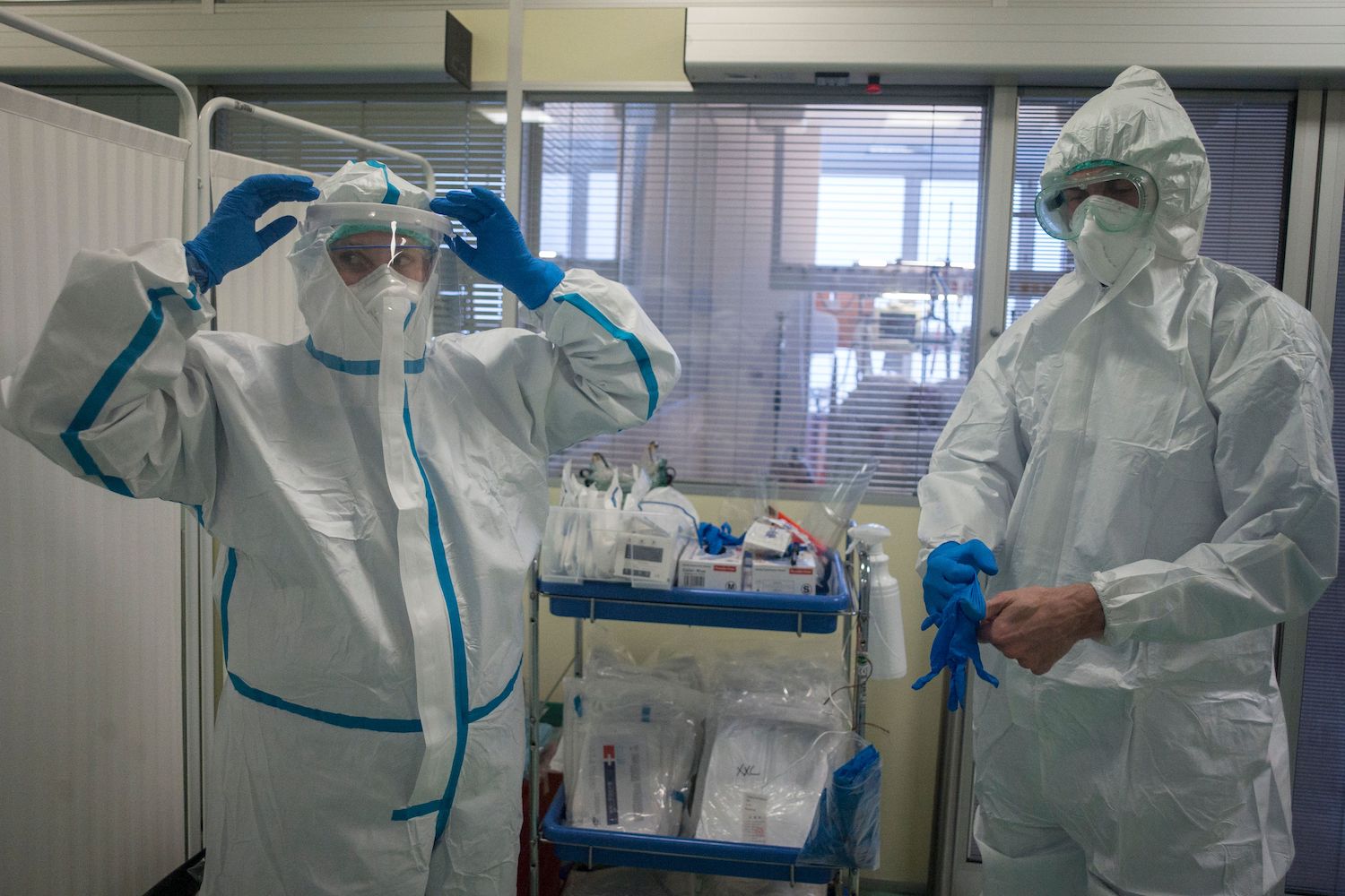 Coronavirus: 16.424 nuovi casi su 340.247 tamponi