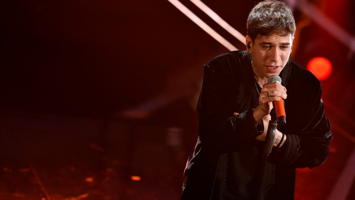 Parlami, Fasma: la canzone di Sanremo 2021 su un amore consumato che non si riesce ad abbandonare