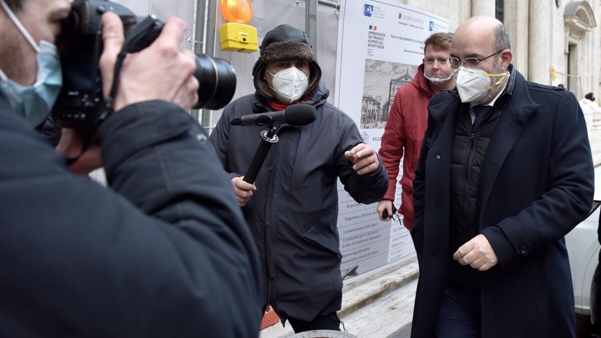 M5S: dopo i senatori, espulsi anche i deputati, scissione inevitabile