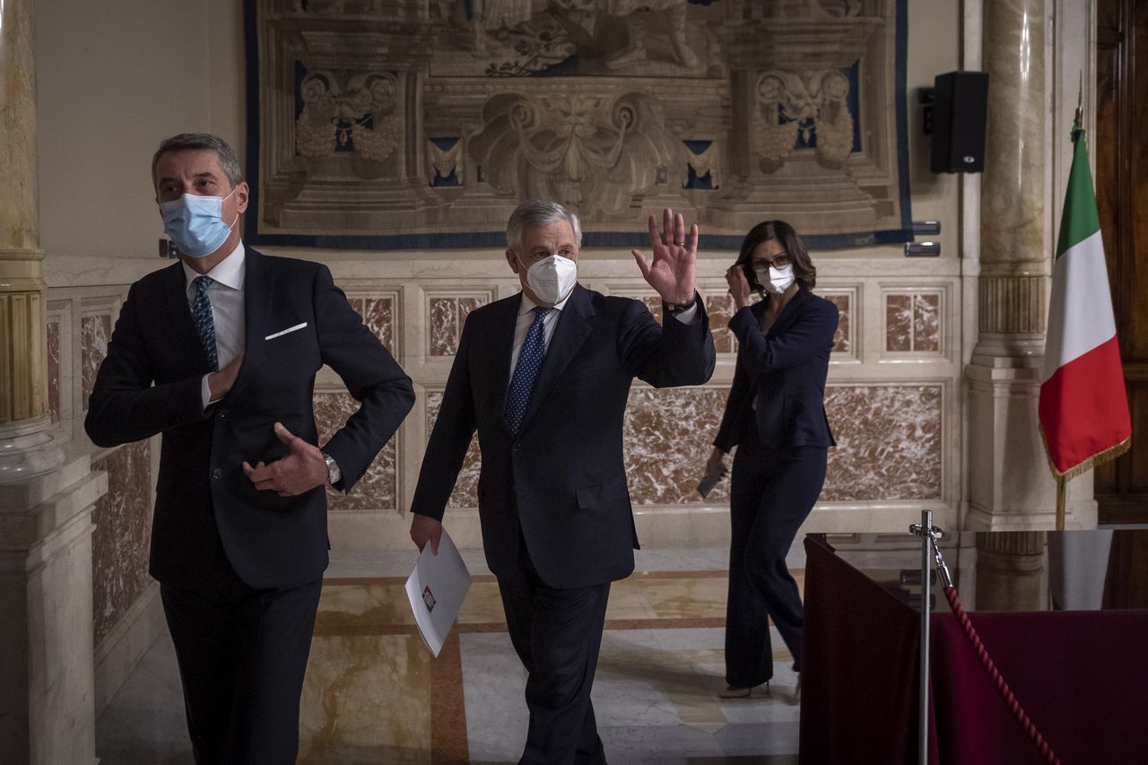 Governo Draghi: restano fuori solo Meloni e LeU?
