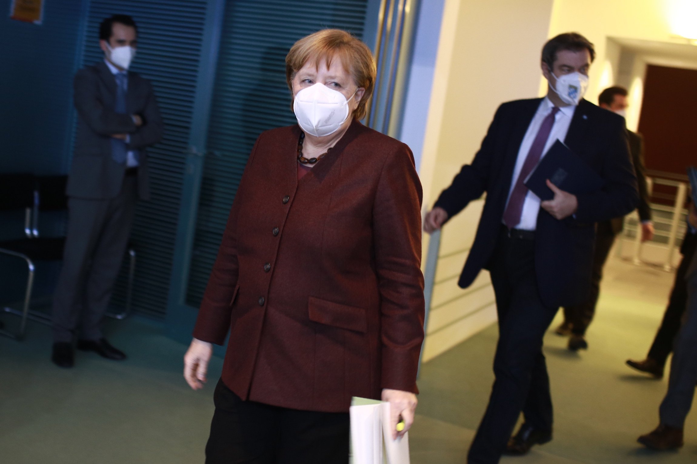 L’UE si divide sulla liberalizzazione dei brevetti sui vaccini. Il NO di Merkel