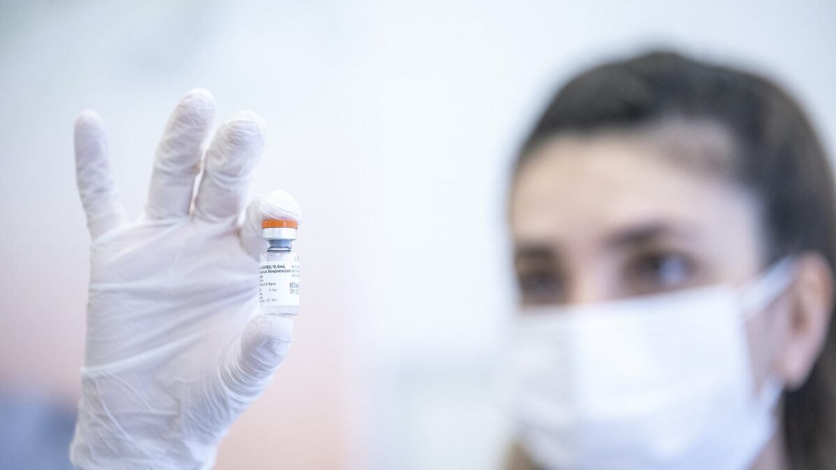 Coronavirus: 15.146 i nuovi casi, sale il tasso di positività