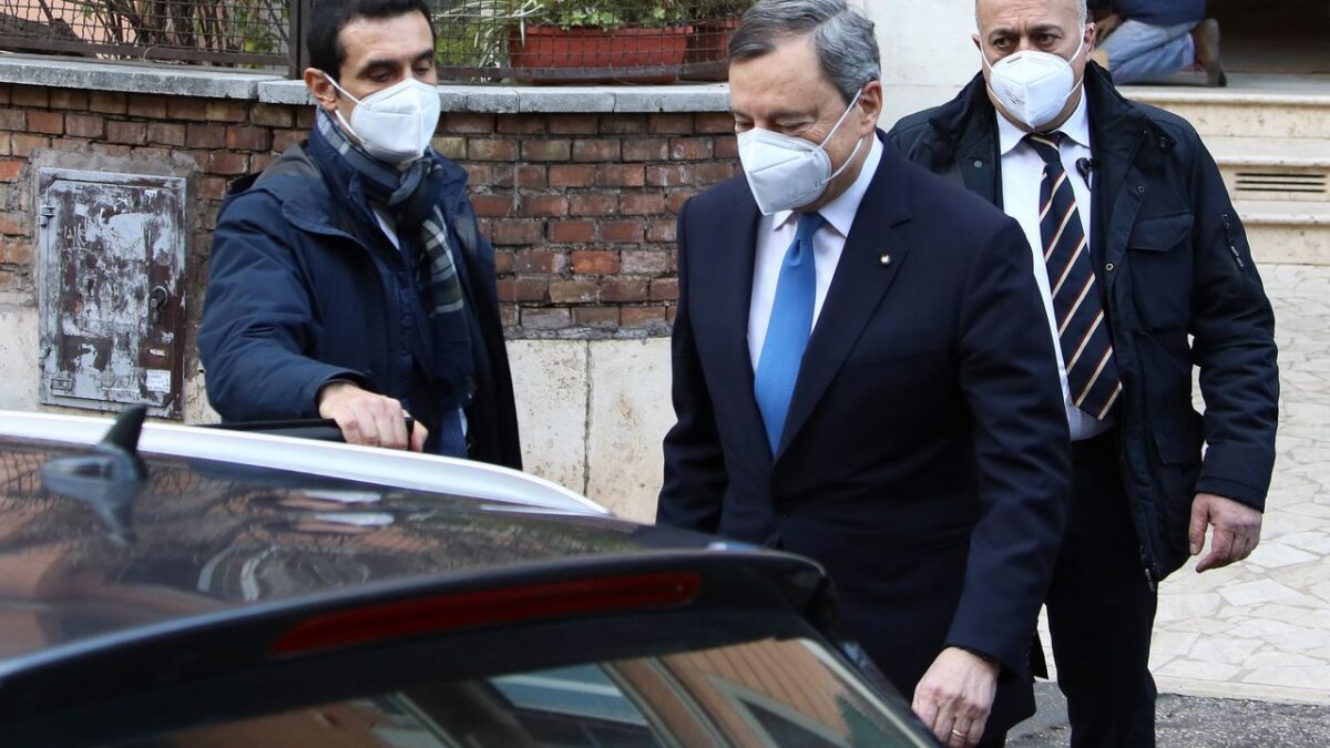Draghi stasera al Quirinale? I tempi della fiducia