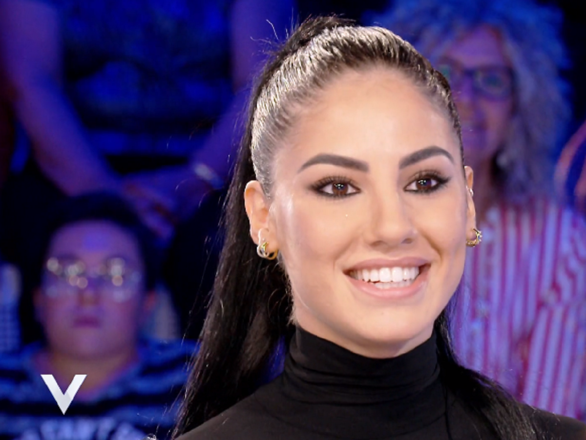 Giulia De Lellis conduttrice di Love Island Italia su Discovery+