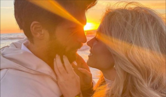 Can Yaman e Diletta Leotta, ecco lo scatto di San Valentino insieme…ai fotografi