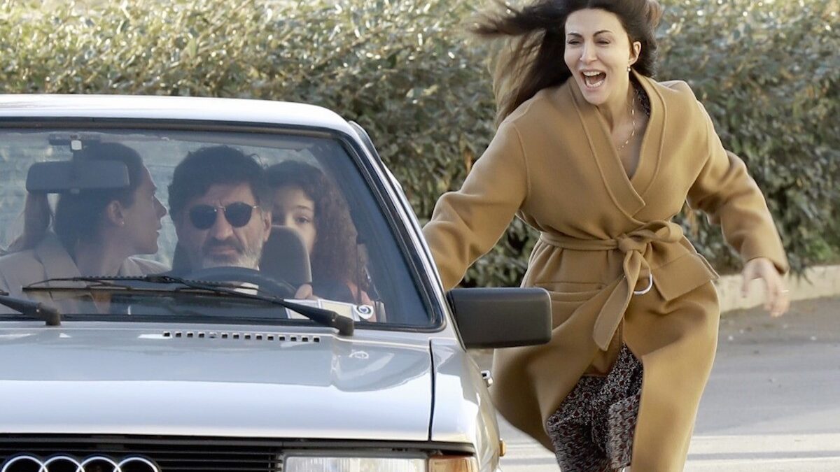 L’amore strappato, Canale 5 ripropone la miniserie con Sabrina Ferilli, in attesa di Svegliati amore mio