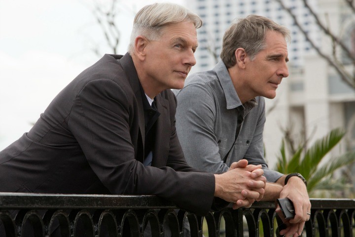 NCIS prepara un nuovo spinoff alle Hawaii ma rischia di perdere Mark Harmon