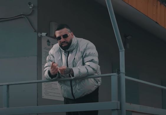 Pazzo e te, Niko Pandetta & Gianni Celeste: il video in vetta tra le tendenze di YouTube