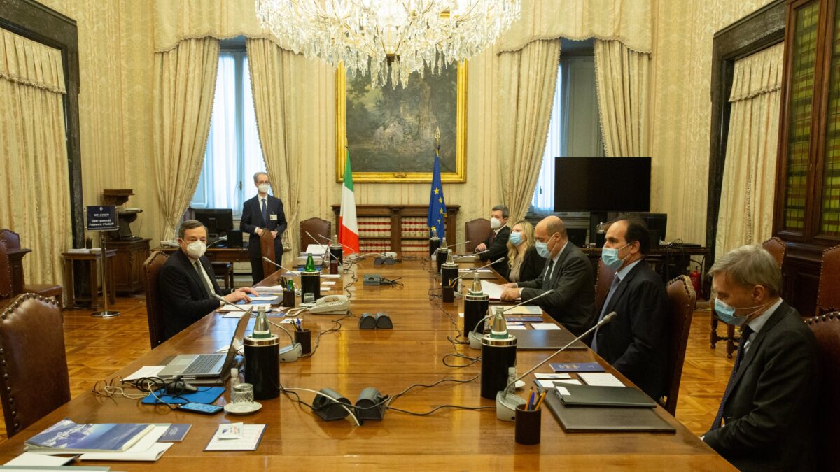 Governo Draghi: chiuso il 2° giro di consultazioni, domani enti locali e parti sociali