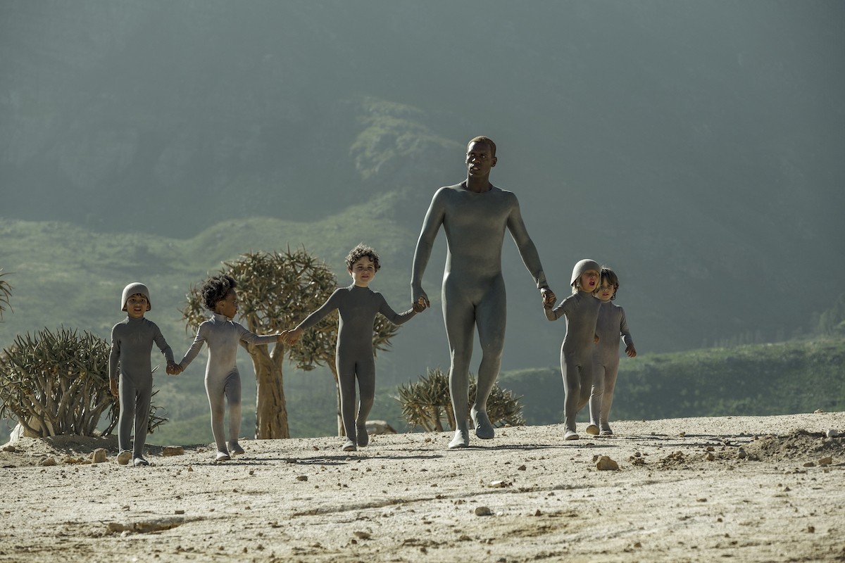Raised By Wolves, la foto della serie tv su Sky e Now Tv