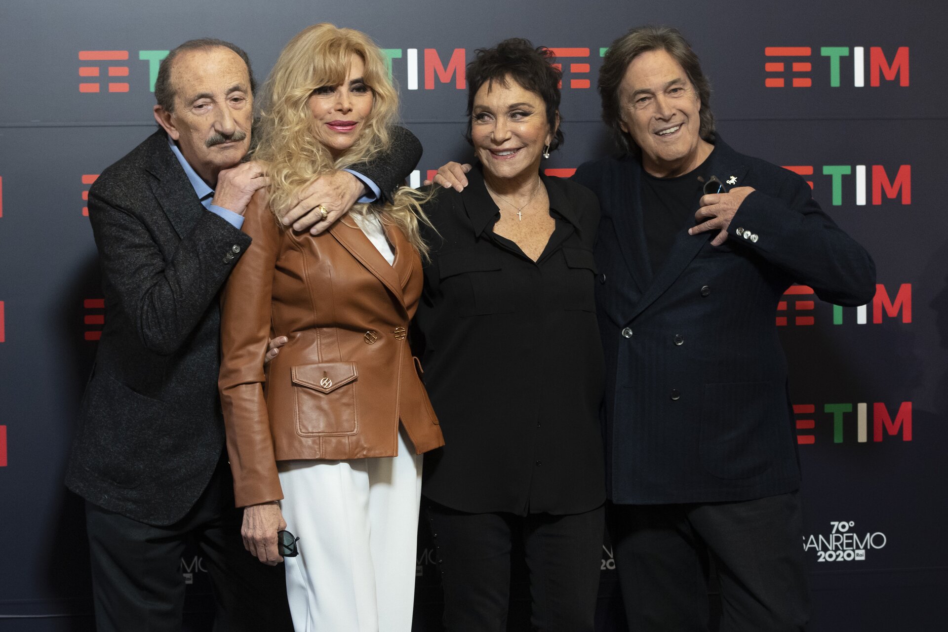 A grande richiesta con i Ricchi e poveri e Loredana Bertè si sposta al martedì su Rai1