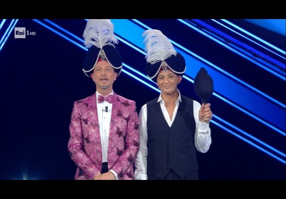 Sanremo 2021, Quarta Serata tra Nuove Proposte, Palombelli e tocchi cringe