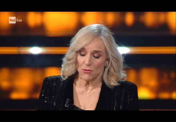 Giovanna Botteri a Sanremo 2021, “la rivincita delle nerd”
