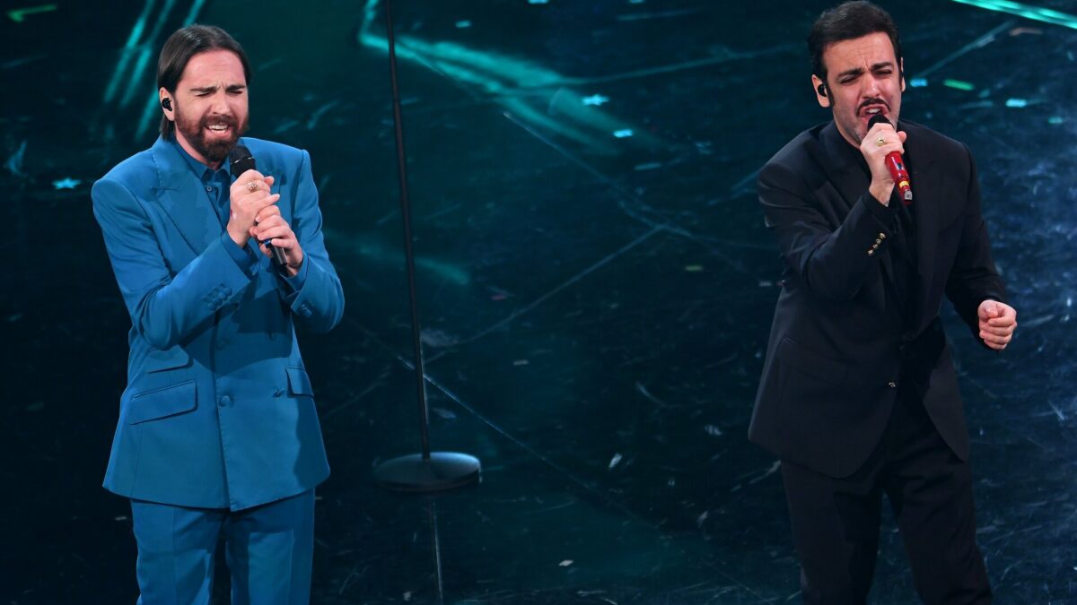 Colapesce e Dimartino a Sanremo 2021 con ‘Musica Leggerissima’: “Il nostro intento è appesantire la musica leggera”