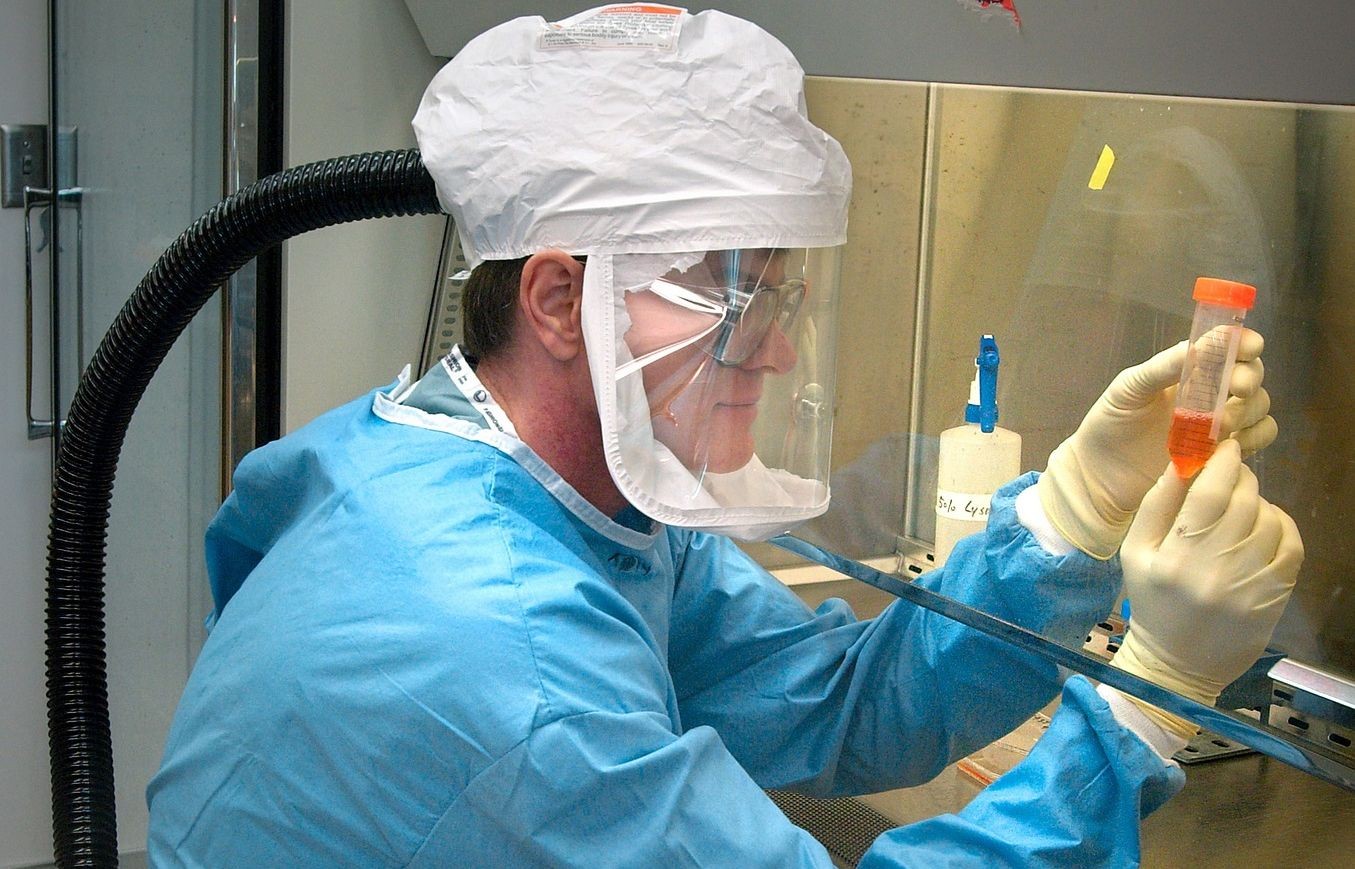 Coronavirus, il bollettino: 9.789 nuovi casi e 358 decessi nelle ultime 24 ore
