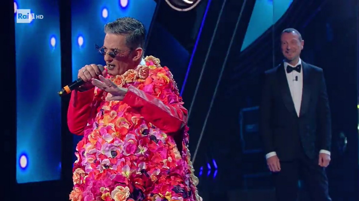 Sanremo 2021, Fiorello esorcizza il COVID e l’Ariston vuoto per mascherare una scontata insofferenza