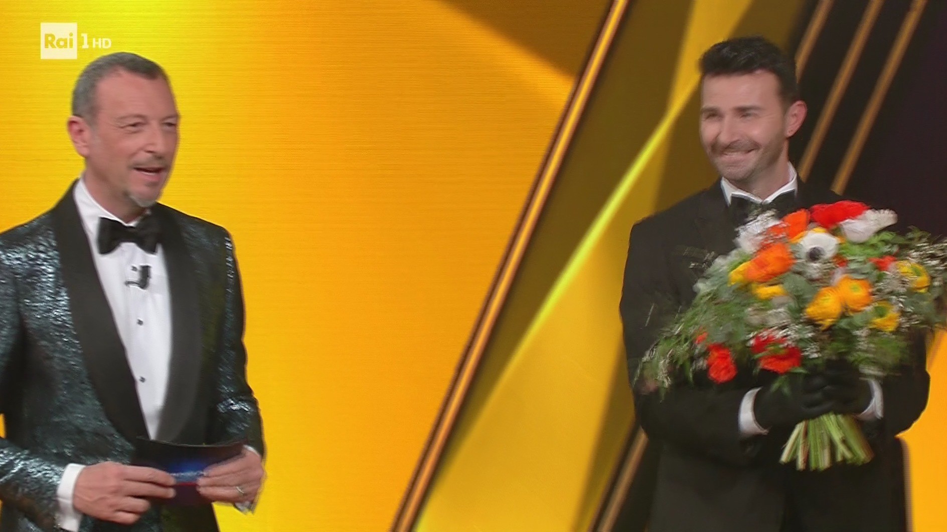 Sanremo 2021, per i fiori scompare il carrello e torna la consegna di persona (con un addetto)