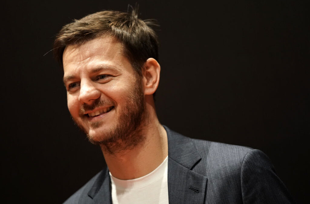Alessandro Cattelan sbarca su Rai1 da maggio con Da grande: ecco cosa sappiamo del suo nuovo programma