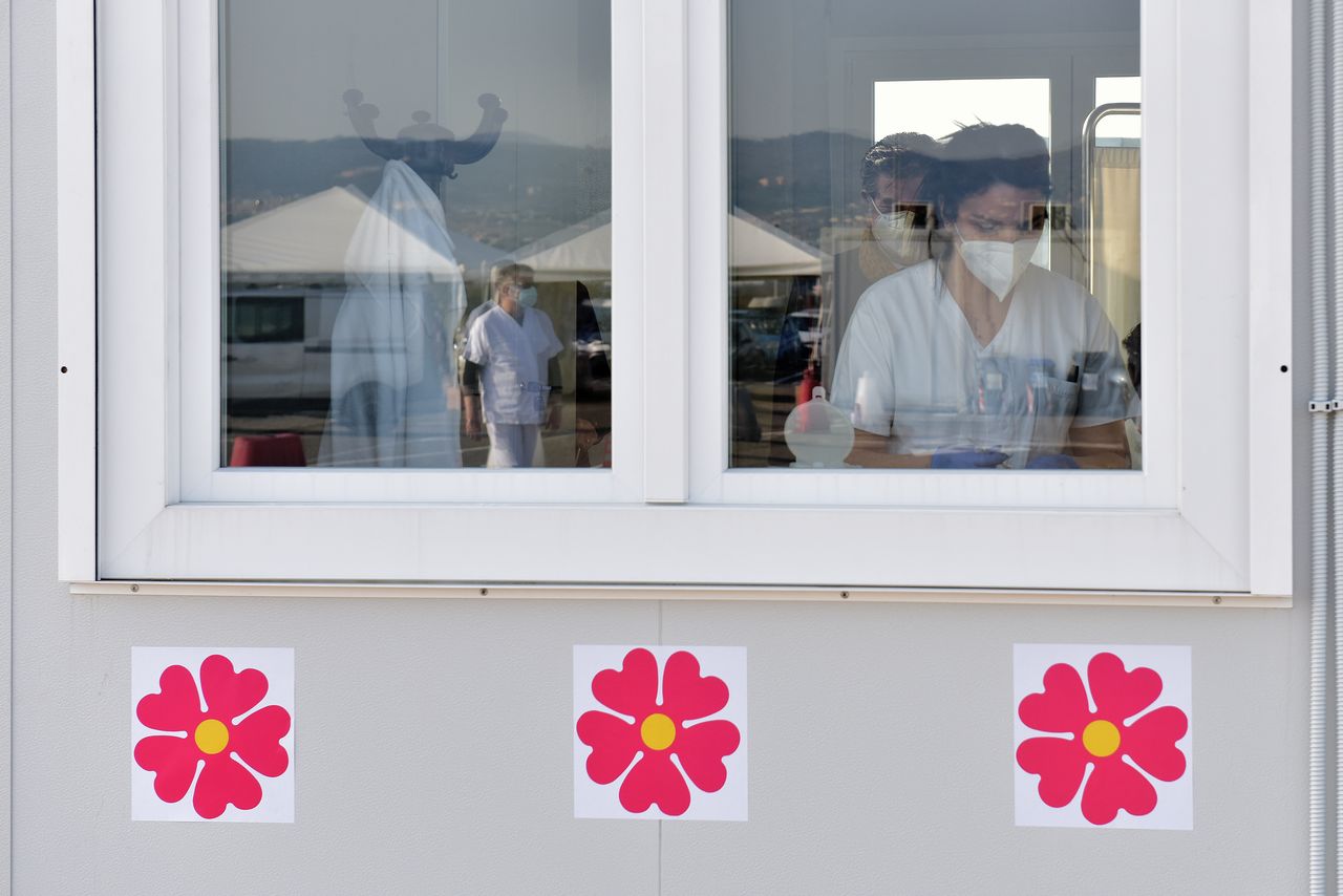 Inail: riconosciuto infortunio anche a infermieri no vax contagiati