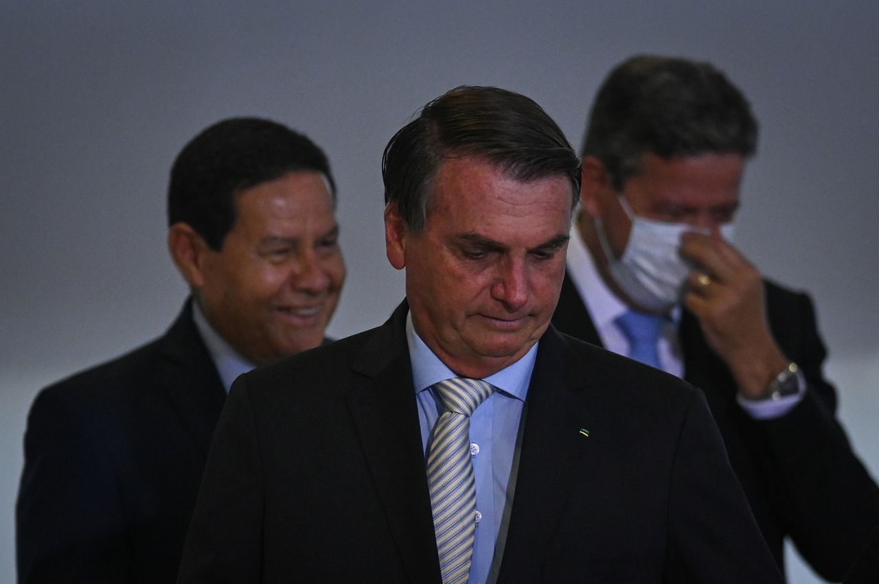 Brasile: terapie intensive al collasso, chiesta interdizione per Bolsonaro