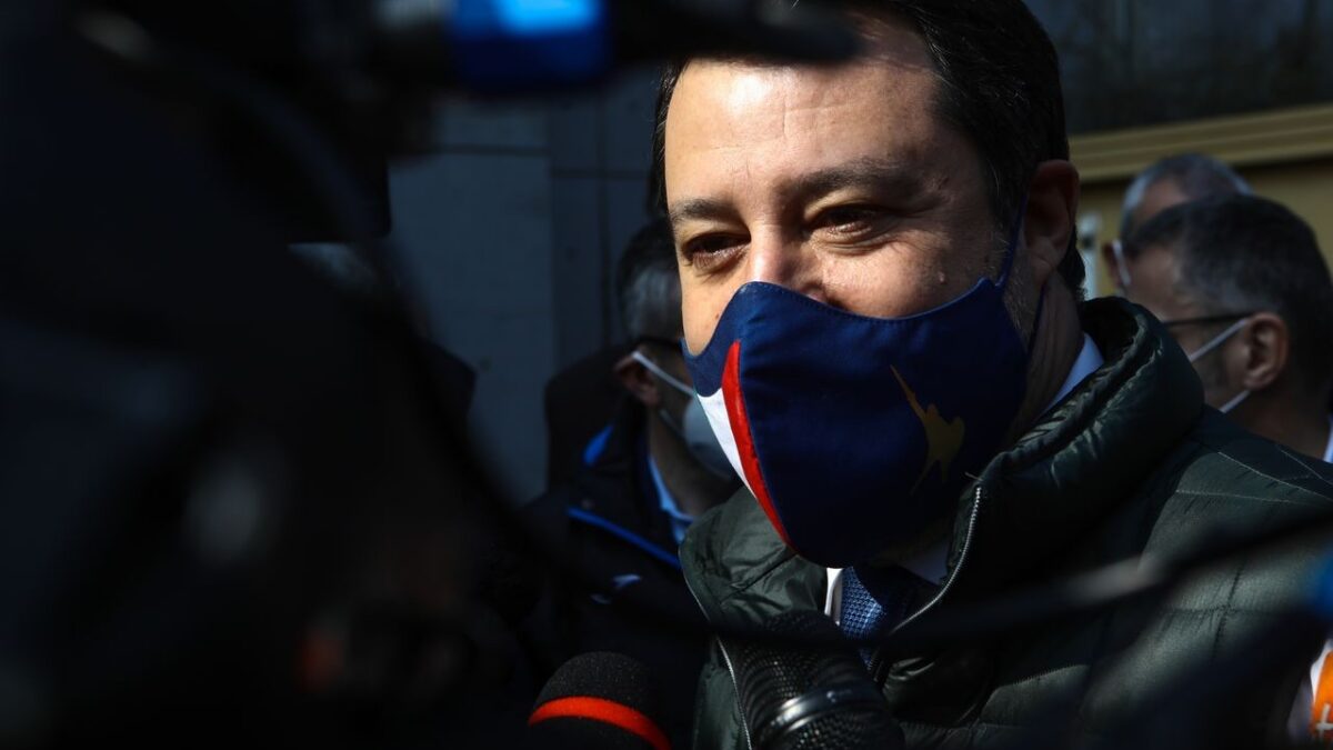 Salvini polemico col governo per “i dati scientifici a senso unico”