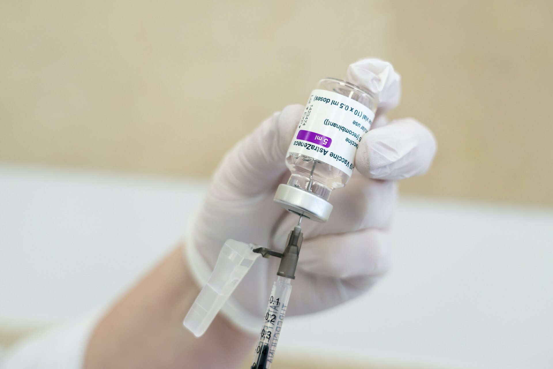 Coronavirus, 25 marzo. 23.696 nuovi positivi. Iniziano a scendere i ricoveri