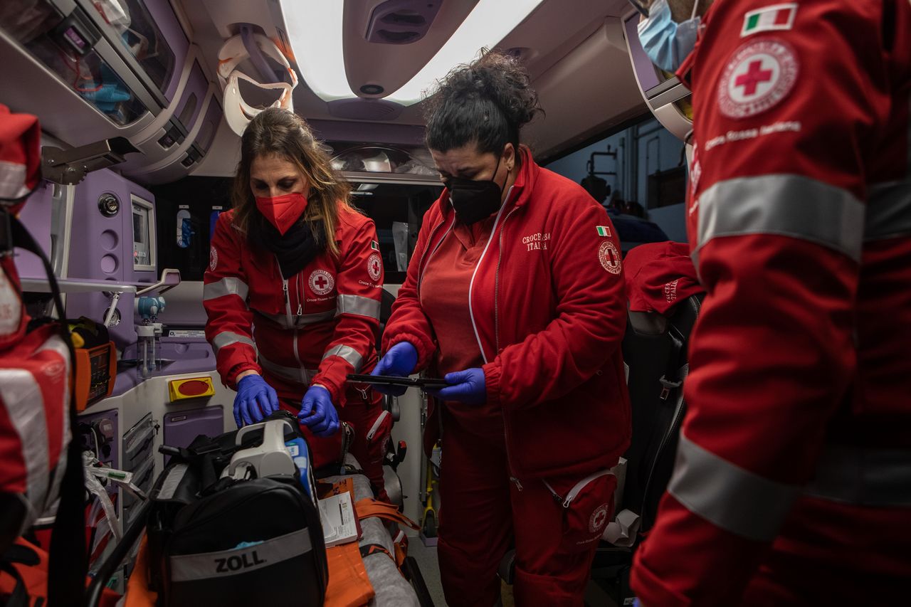 Covid-19, il nuovo studio: in Italia i decessi giù da fine giugno