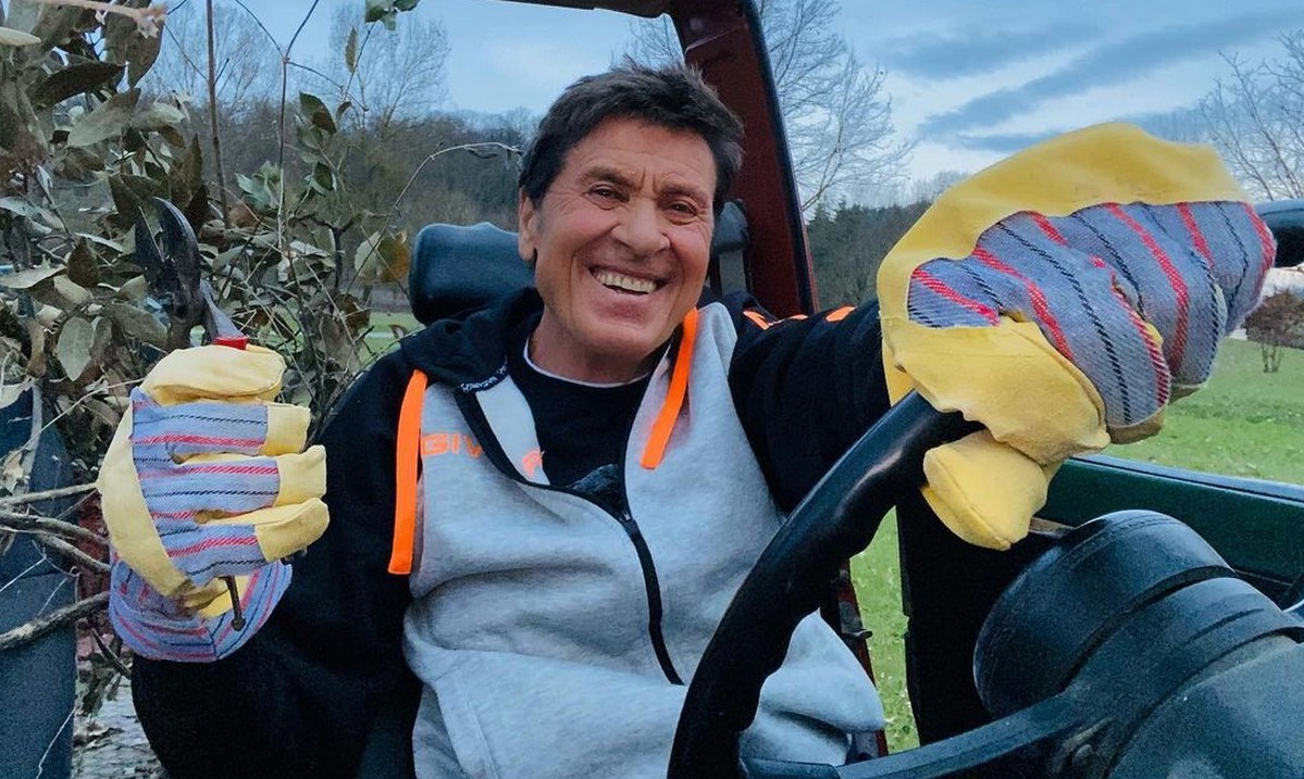 Gianni Morandi, video sui social dopo l’incidente: “Sì, sono stato veramente fortunato…”