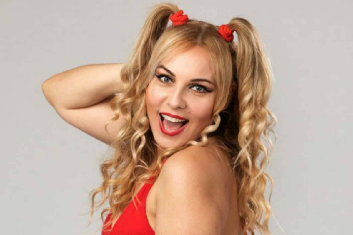 Isola dei Famosi 2021, Lisa Fusco attacca Mireya Stabile: “Mi copia!” (poi cancella)