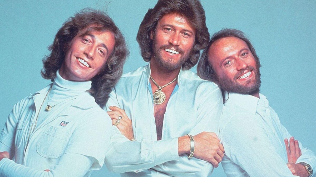Kenneth Branagh dirigerà un biopic sui Bee Gees