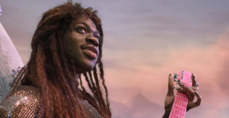 Montero, il video di Lil Nas X simile a Cellophane di FKA twigs? Il rapper risponde alle polemiche